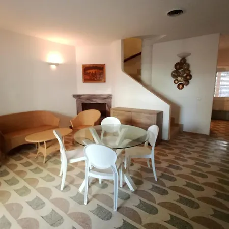 Apartman Baia 10 Posti